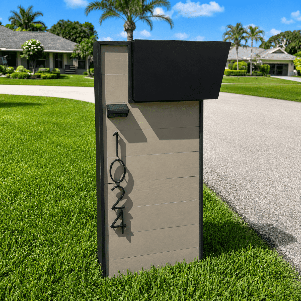 Cedar Wood Top-Mount Rustic Mailbox