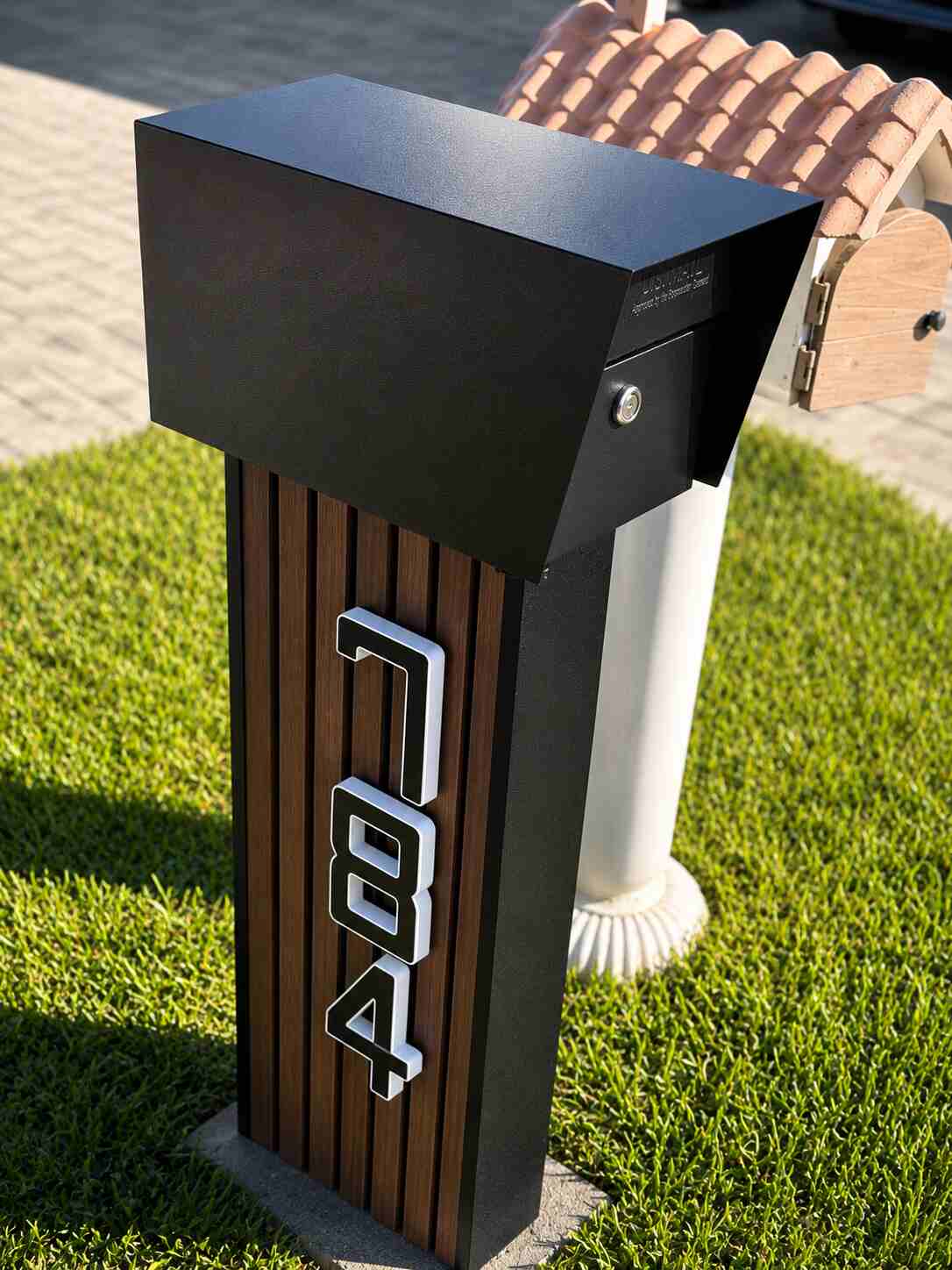 Buzón Baby NORX con Números LED Solares